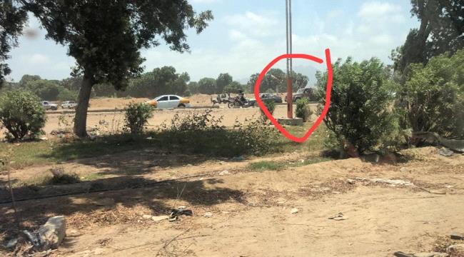 عاجل.. امن عدن يطرد مسلحين بلاطجة حاولوا البسط على محمية الحسوة(صور)