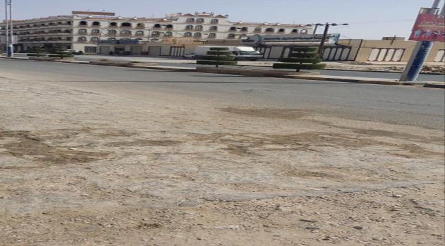 سيئون.. عصيان مدني شامل يشل الحركة في المدينة(صور)