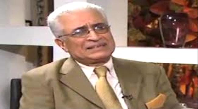 أستاذ في القانون الدولي: توقيت قرار هادي لعقد مجلس النواب طبخة عفاشية هدفها خلط الأوراق