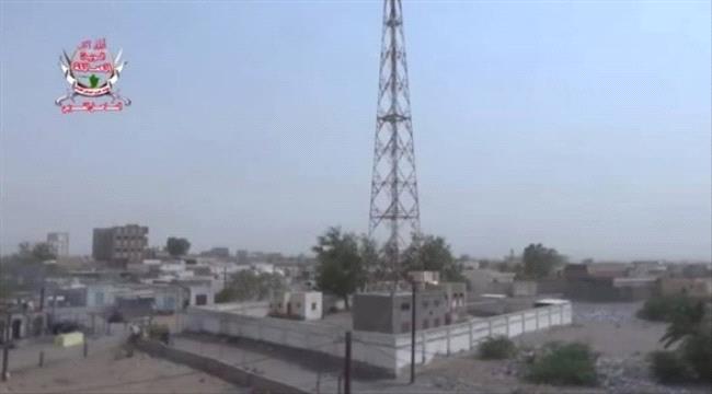 مليشيا #الحـوثي تحول شارعاً في #الحـديدة إلى ميدان لعمليات القنص