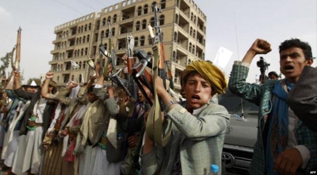 #ميليشيا_الحـوثي تحتجز 20 موظفا تابعا للأمم المتحدة