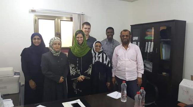 مدير عام المركز الوطني للتدريب والبحث العلمي بوزارة الصحه تزور مركز  الاطراف الصناعية ب#العاصمة_عـدن 