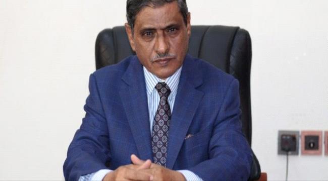 المحافظ البحسني يضع حجر الأساس لبناء خزانين للمشتقات النفطية ومرسى عائم بمنطقة خلف بالمكلا