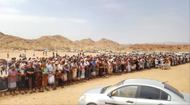 ابناء #شبـوة يشيعون جثمان الشهيد حسن خميس الجبواني