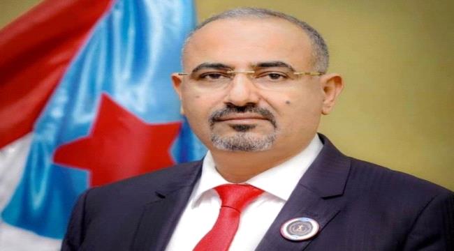الرئيس الزُبيدي يهنئ القيادة الإماراتية بالعيد الوطني الـ48