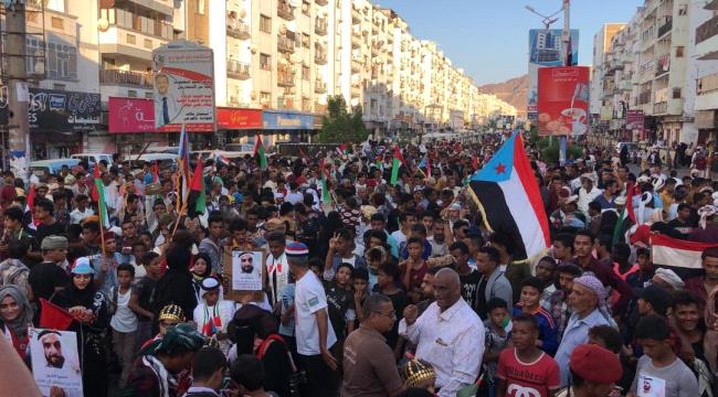 ابناء #عدن يشاركون الامارات عيدها الوطني بمهرجان حاشد في المعلا