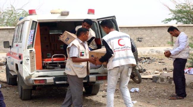 توزيع مساعدات اماراتية على اكثر من 500 اسرة بالحديدة
