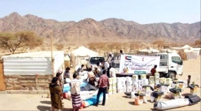 شبوة.. مساعدات إغاثية اماراتية لأهالي الروضة