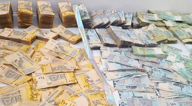 الحوثيون يبيعون العملة الجديدة في السوق السوداء