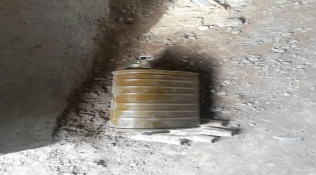 عدن.. العثور على عبوة ناسفة شديدة الانفجار بالشيخ عثمان
