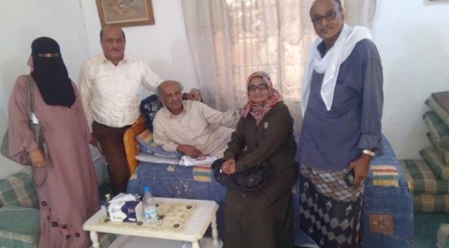 قيادات من الجمعية الوطنية تطمئن على صحة  الفنان عطروش