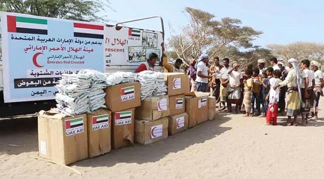  الامارات تقدم مساعدات شتوية للقرى النائية بالساحل الغربي