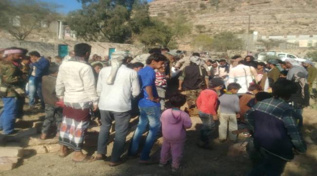 بموكب مهيب .. تشييع الشهيد "عادل المطار" الى مثواة الاخير بالضالع