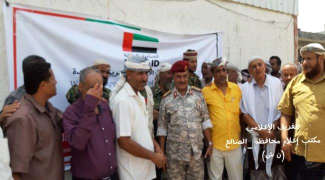 محافظ #الضـالع يدشن توزيع السلال الغذائيه المقدمة من الامارات لأسر الشهداء