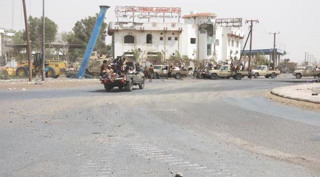 مقتل 2 مسعفين بانفجار لغم بسيارة إسعاف وإصابة 2 مواطنين برصاص قناصة ب#الحـديدة