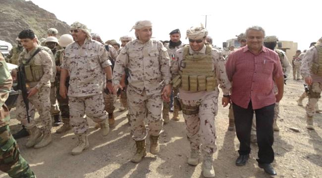 الرئيس القائد الزبيدي : يجب التحلي بالجاهزية القتالية والانتقالي مستمر في محاربة الاعداء 