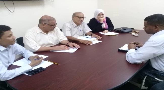 إجراء الامتحان التحريري للطلاب المرشحين للمنح الخارجية بمؤسسة الامل التنموية للطلاب المتفوقين بعدن