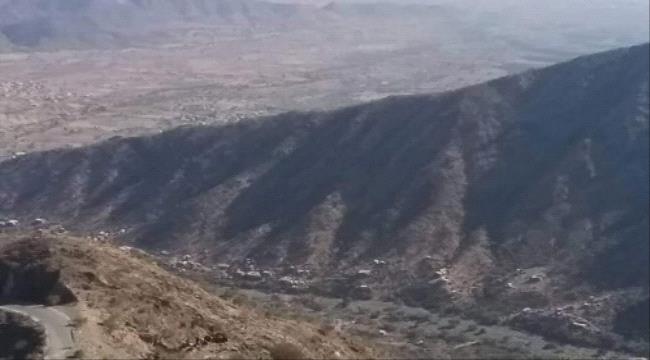 مليشيا #الحـوثي تقصف قرية عرفان في مكيراس بصاروخ كاتيوشا
