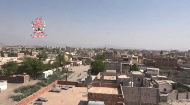 شهداء وجرحى من أسرة واحدة بسقوط قذيفة حوثية على منزلهم في حيس