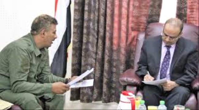 وزير الداخلية يحذر من الاعتداء على أراضي الدولة والمواطنين بلحج