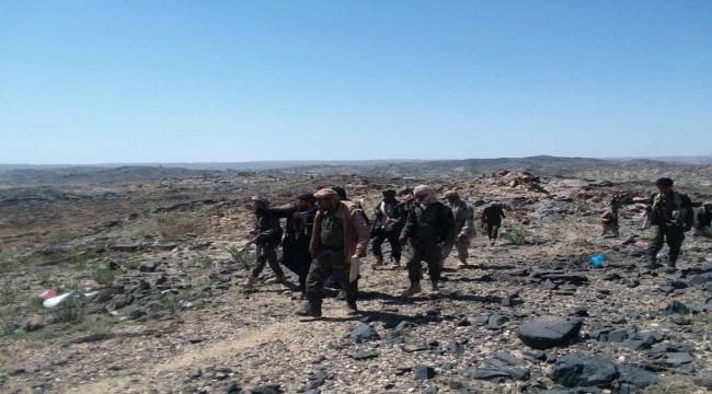 القائد اكرم الحنشي يتفقد مواقع الخطوط الأمامية للحدود الجنوبية لحد يافع 