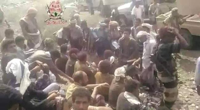 القوات الجنوبية تأسر 100 حوثي بينهم قياديان وتستولي على عتاد عسكري كبير في جبهات الضـالع