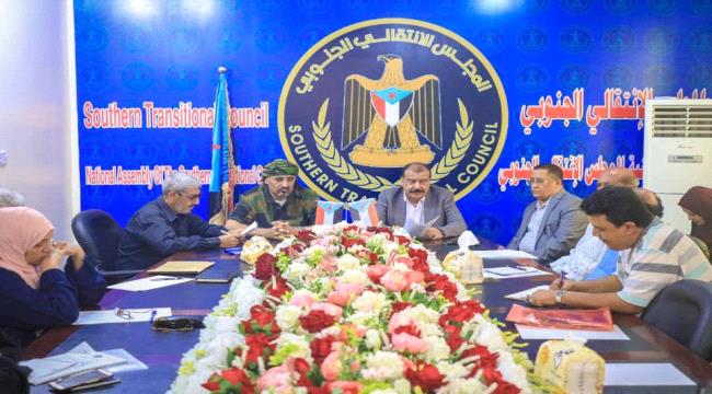 الرئیس الزبیدي :  لسنا طلاب سلطة و لا باحثین عن شهرة وکل ما نقوم به هو من أجل شعبنا