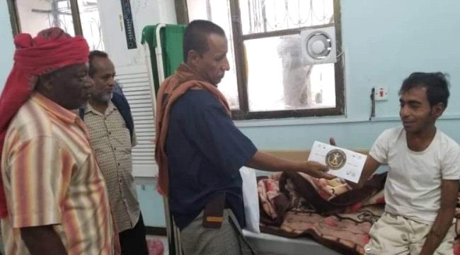 القيادة المحلية لانتقالي المهرة تتفقد المرضى بمستشفى الغيظة 
