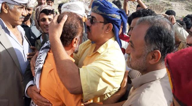 قيادات من #المجلس_الانتـقالي في مقدمة مستقبلي الأسير المرقشي ورفاقه بيافع