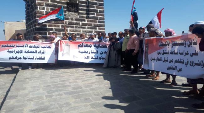 محلي التواهي تُخلي مسؤوليتها من حماية ساعة (بيج بن) التاريخية ومجتمعيون يشكلون لجنة لحراستها