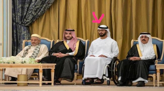 تعرف على  الأمير الإماراتي الذي خطف الانظار خلال توقيع اتفاق الرياض