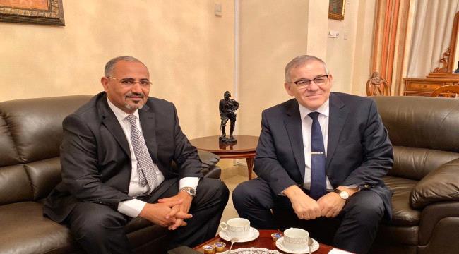 التقى السفير الروسي..الرئيس الزبيدي:الجنوب يسير بخطى ثابته لاستعادة الدولة والهوية الجنوبية