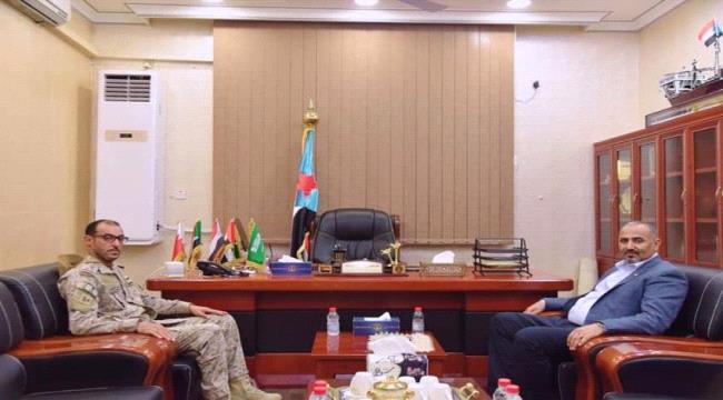 الرئيس الزُبيدي: حريصون على تنفيذ اتفاق الرياض وفق الآلية المضمنة في بنوده