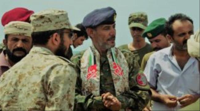 قيادة الدعم والإسناد تتفقد الجنود المرابطين في المدخل الغربي للعاصمة عدن 
