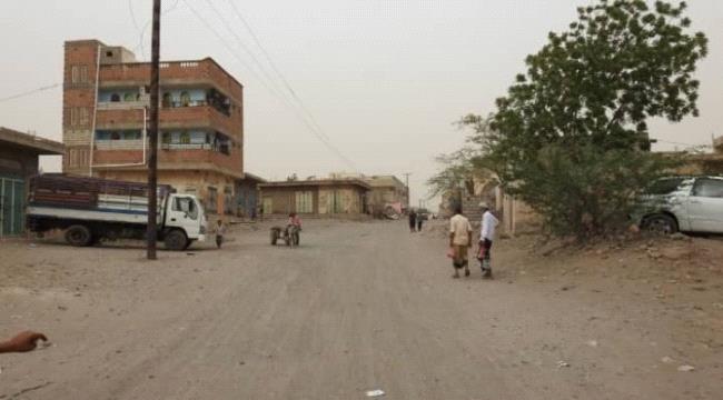 مليشيات #الحـوثي تستهدف الأحياء السكنية والأسواق في حيس ب#الحـديدة