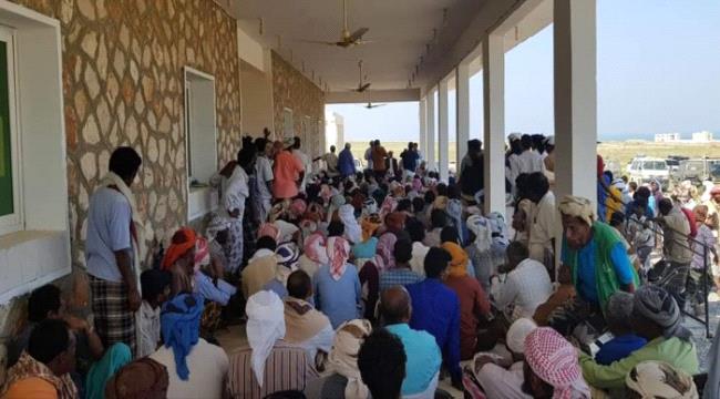 مشايخ وأعيان سقطرى يستنكرون ممارسات المحافظ رمزي محروس
