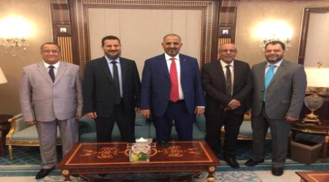 مع استمرار التصعيد الاخواني.. ضغوط امريكية بريطانية لانجاح حوار جدة