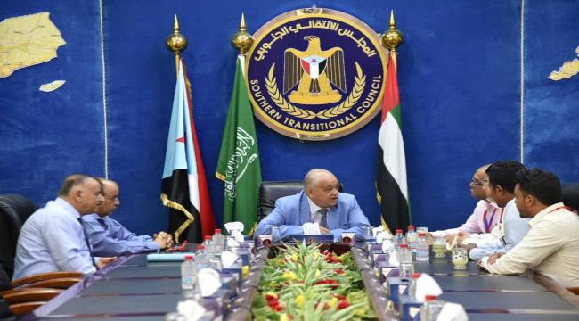 الوالي يلتقي وفد مؤسسة التواصل والتنمية ويُشيد بأدوار دولة الكويت الإنسانية