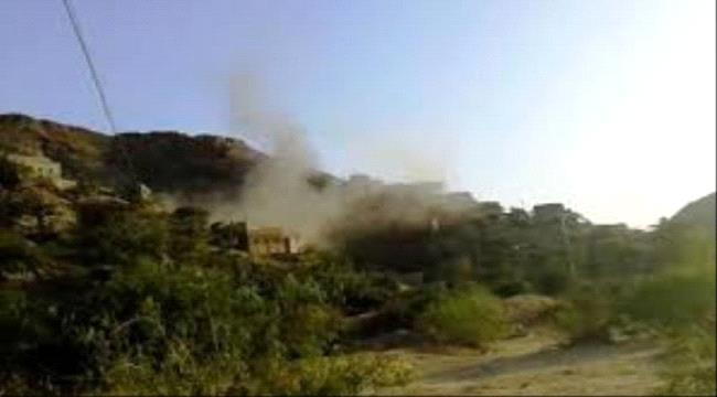 مليشيا #الحـوثي تقصف بصواريخ الكاتيوشا مناطق سكنية في لحج