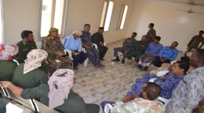 الشرطة الجنوبية والحزام الأمني بسقطرى يناقشان الخطة الأمنية لشهر رمضان