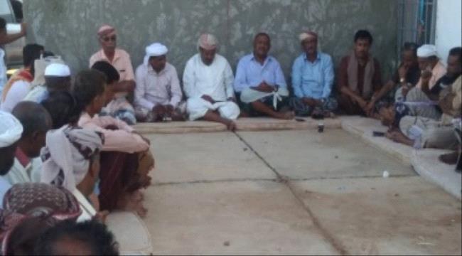 اتفاق على إزالة النقاط المُستحدثة من مليشيا الإخوان بسقطرى