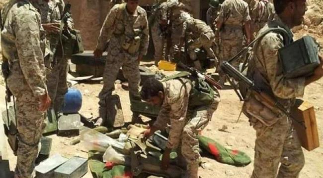 التحالف يوجه الاتهام لقيادات عسكرية بالشرعية بنهب السلاح وتهريبه