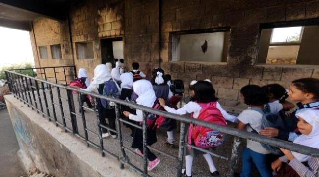 مدارس تعز تتحول مجدداً لمراكز تدريب لمليشيات الإخوان