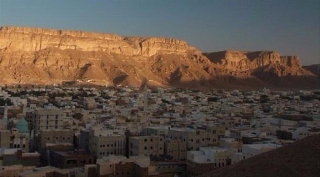 جنود شماليون في الشرطة العسكرية بسيئون يعتدون على قيادات بالانتقالي اثناء تنفيذ حملة رش وتعقيم