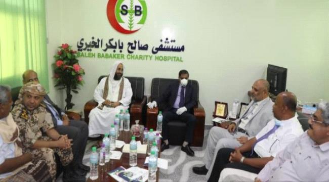  البحسني يفتتح جناح عزل حالات الحميات بمستشفى بابكر الخيري