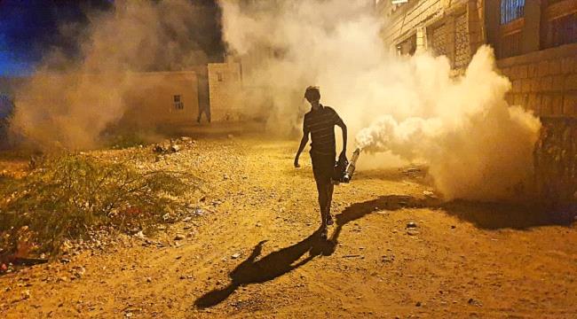 القيادة المحلية لانتقالي الشحر تستهدف العيص لحملة الرش الضبابي