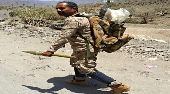 قائد اللواء 12 عمالقة يعزي اسرة المناضل الشهيد ناصر مانع الشاعري 