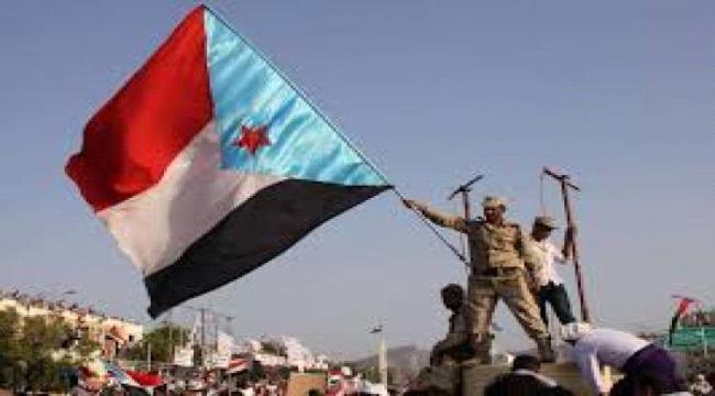 موقف الانتقالي من عودة الحكومة يحبط محاولة الاخوان من الظهور كمنتصر 