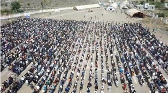 ميليشيا الإخوان تحول المدارس لمعسكرات بتعز