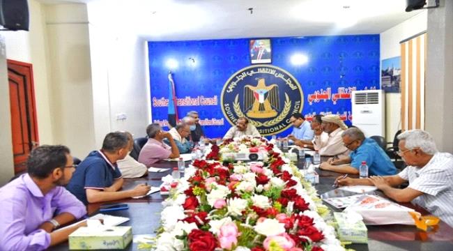 إجتماع مشترك للجنة الإدارة الذاتية والفريق الاقتصادي بالإنتقالي يقر عدد من الإجراءات 
